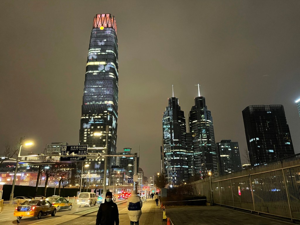 Do YOU let people get out of the&nbsp;elevator?