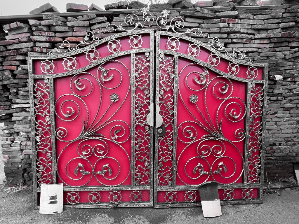 Projecting, and a different colour&nbsp;phone!