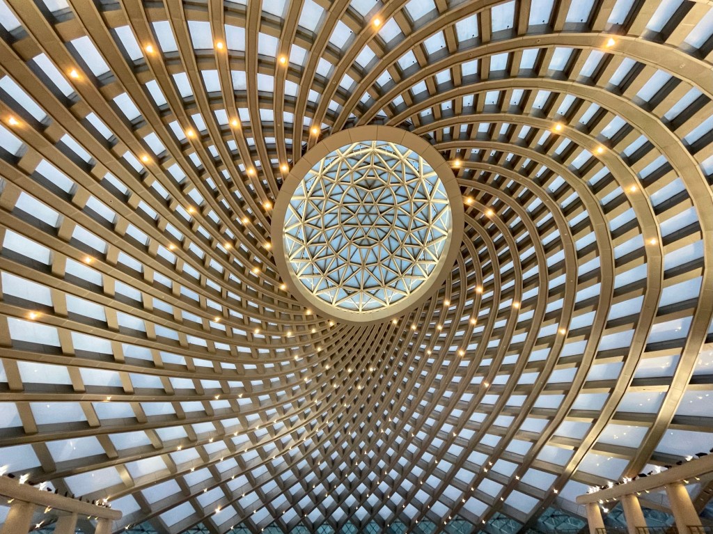 Sooth your Twitter with some buzzing Instagram…